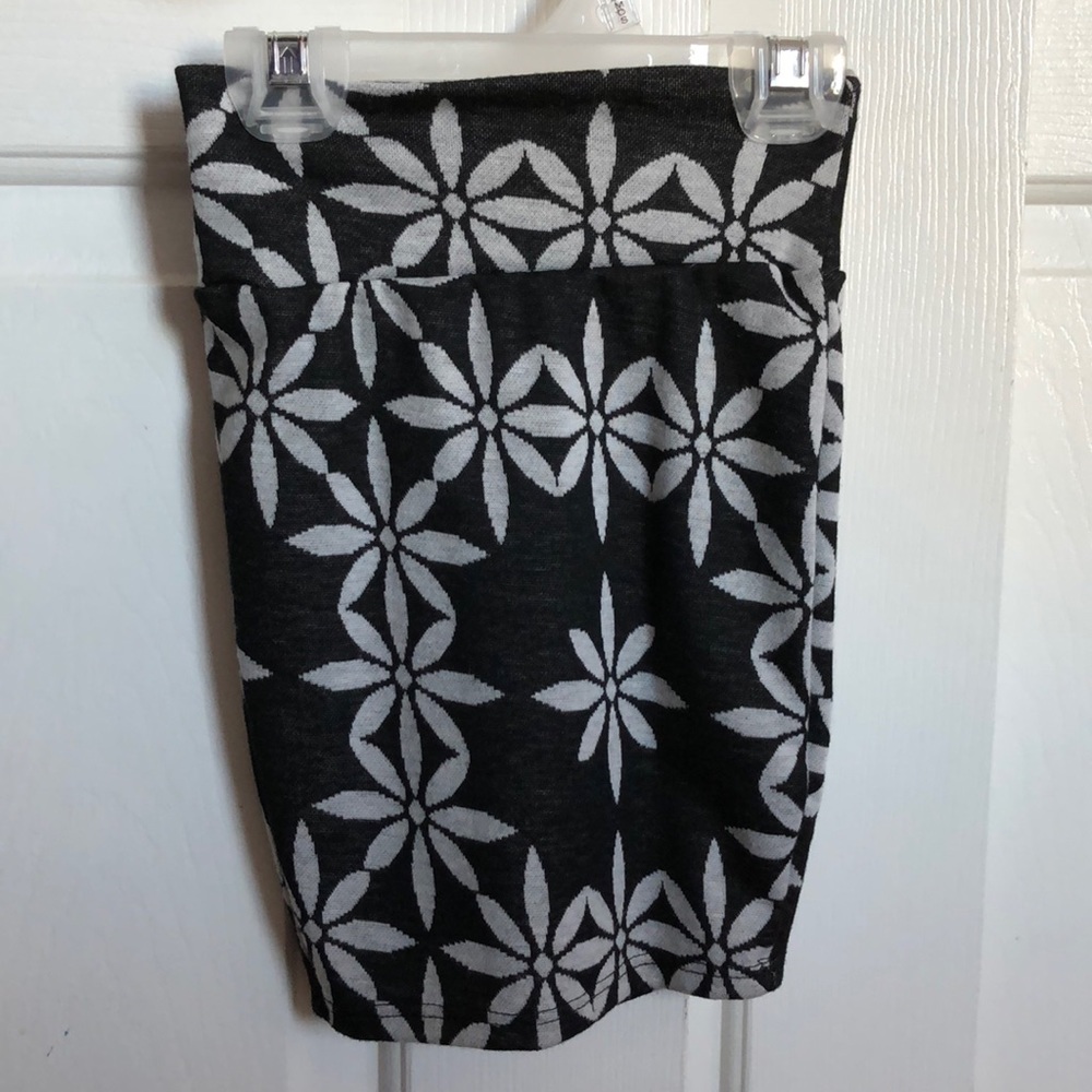 LulaRoe Kids Cassie skirt